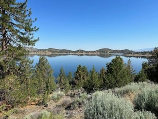 4/201 Rainbow Dr Unit 4, Weed, CA 96094