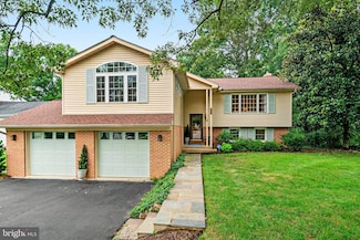 8606 Falkstone Ln, Alexandria, VA 22309