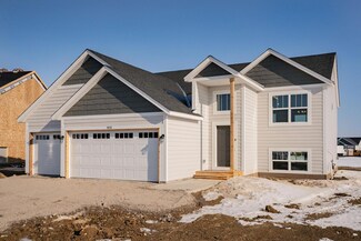4717 7th St NE, St. Cloud, MN 56304