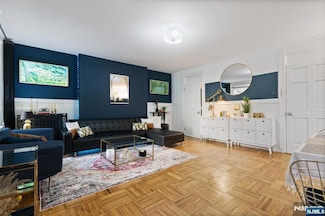 258 Montgomery St Unit 1, Jersey City, NJ 07302
