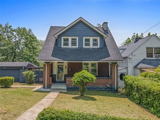8952 Eastwood Rd, Pittsburgh, PA 15235