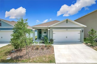 1304 Berry Ln, Davenport, FL 33837