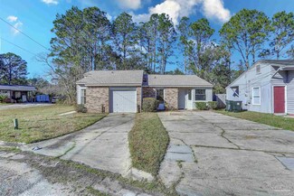 8262 Continental Ct Unit 8262 and 8264, Pensacola, FL 32506