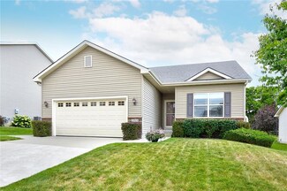 1225 Bellflower Dr, Carlisle, IA 50047