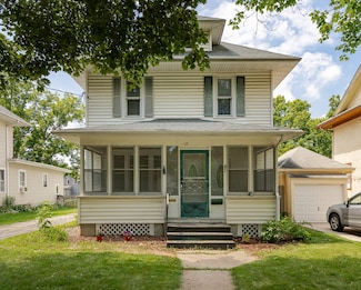 15 8th Ave SE, Rochester, MN 55904
