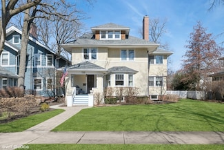 726 Laurel Ave, Wilmette, IL 60091