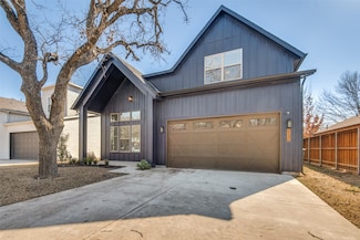 2130 Roanoke Ave, Dallas, TX 75235