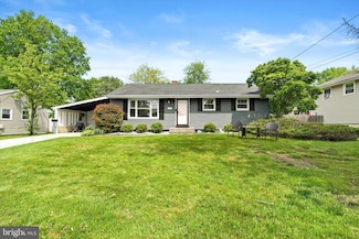 14 Sun Valley Rd, Trenton, NJ 08690