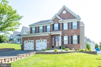 604 Hogeland Ln, Bensalem, PA 19020