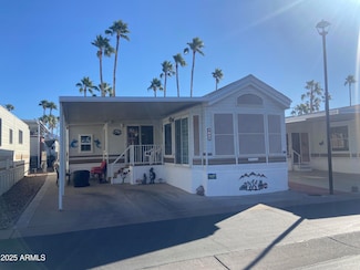 1037 S Cheyenne Dr, Apache Junction, AZ 85119