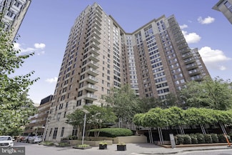 851 N Glebe Rd Unit 1103, Arlington, VA 22203