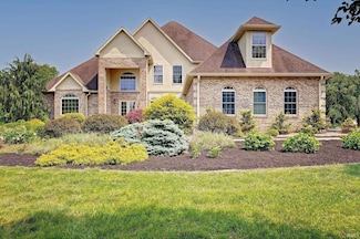 8667 S Strain Ridge Rd, Bloomington, IN 47401