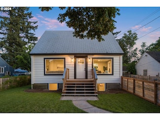 5256 SE Flavel St, Portland, OR 97206