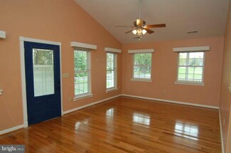 5984 Boyce Ln, Rock Hall, MD 21661