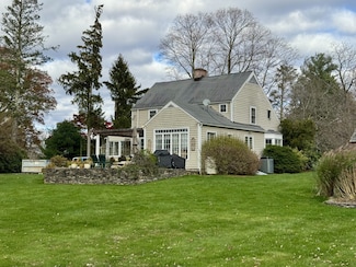 6 Sarah Sanford Rd W, Bridgewater, CT 06752