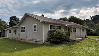 233 Rogers St, Waynesville, NC 28786