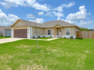 3820 Skylane Ave, Corsicana, TX 75110