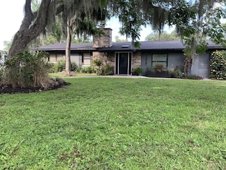 2027 Shadow Dr, Geneva, FL 32732