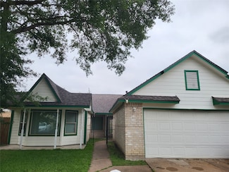3231 S Greenpark Dr, Houston, TX 77082