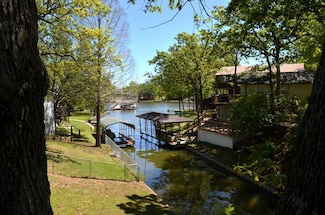 123 Little River Bend, Mabank, TX 75156