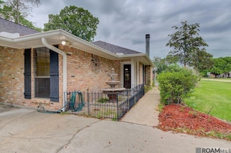 11825 Spring Meadow Dr, Baton Rouge, LA 70818