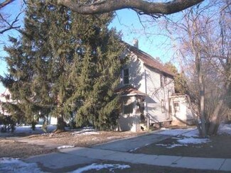 3241 Enoch Ave, Zion, IL 60099