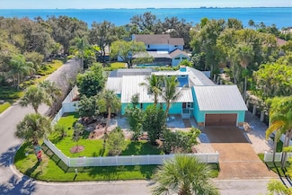 3804 Bayside Cir, Bradenton, FL 34210