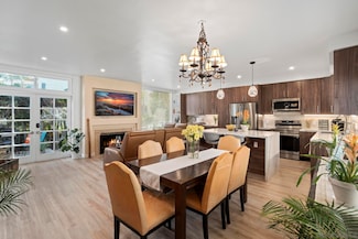 404 Bonair St, La Jolla, CA 92037