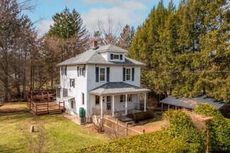 2 Broad St, Easthampton, MA 01027