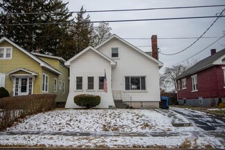 56 Holmes Ct, Albany, NY 12209