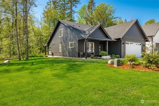 383 Oleander Dr, Blaine, WA 98230