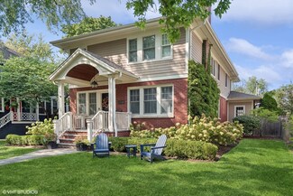 1720 Highland Ave, Wilmette, IL 60091