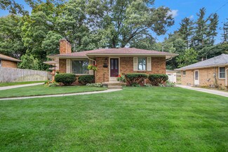 1453 Kenan Ave NW, Grand Rapids, MI 49504