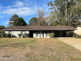856 Beechwood Ct, Jackson, MS 39206