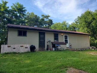 4666 Knob Ct, Boscobel, WI 53805