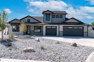 818 Ambrosia Loop, Grand Junction, CO 81505
