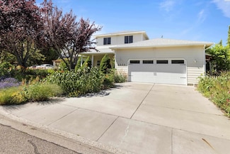 2506 W 40th Ave, Kennewick, WA 99337