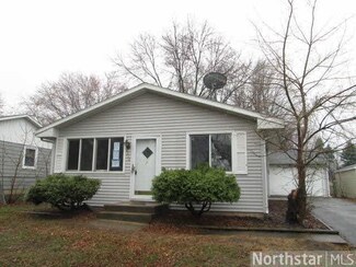 2310 2310 Burke Ave E, North St. Paul, MN 55109
