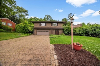 3204 Nottingham Dr, Pittsburgh, PA 15235