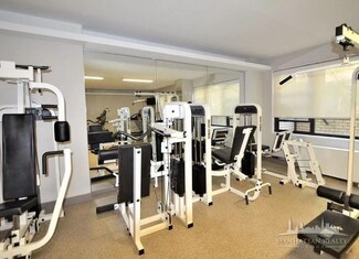 333 E 49th St Unit 9E, New York, NY 10017