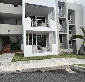 Apt B-202 Cond Chalets de San Martin Unit B-202, Cayey, PR 00736