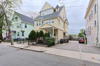 14 Wadsworth St, Allston, MA 02134
