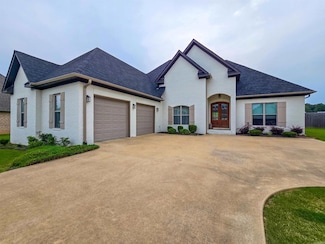 108 Samantha Dr, Brookland, AR 72417