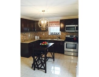 99 Newhall St, Lynn, MA 01902