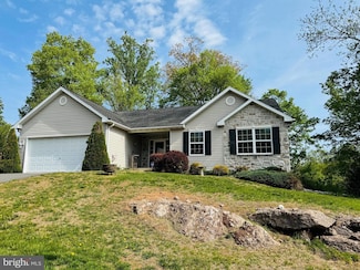 9 Courtney Rea Cir, Reading, PA 19606