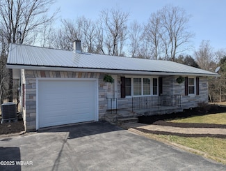 7744 Pleasant Valley Rd, Cogan Station, PA 17728