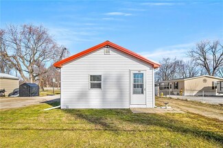 415 NW 49th Place, Des Moines, IA 50313