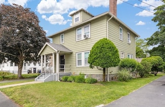 12 Lincoln St, Milton, MA 02186