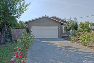 555 Morton St, Sumas, WA 98295