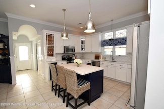 563 Whiting Ave, Manasquan, NJ 08736